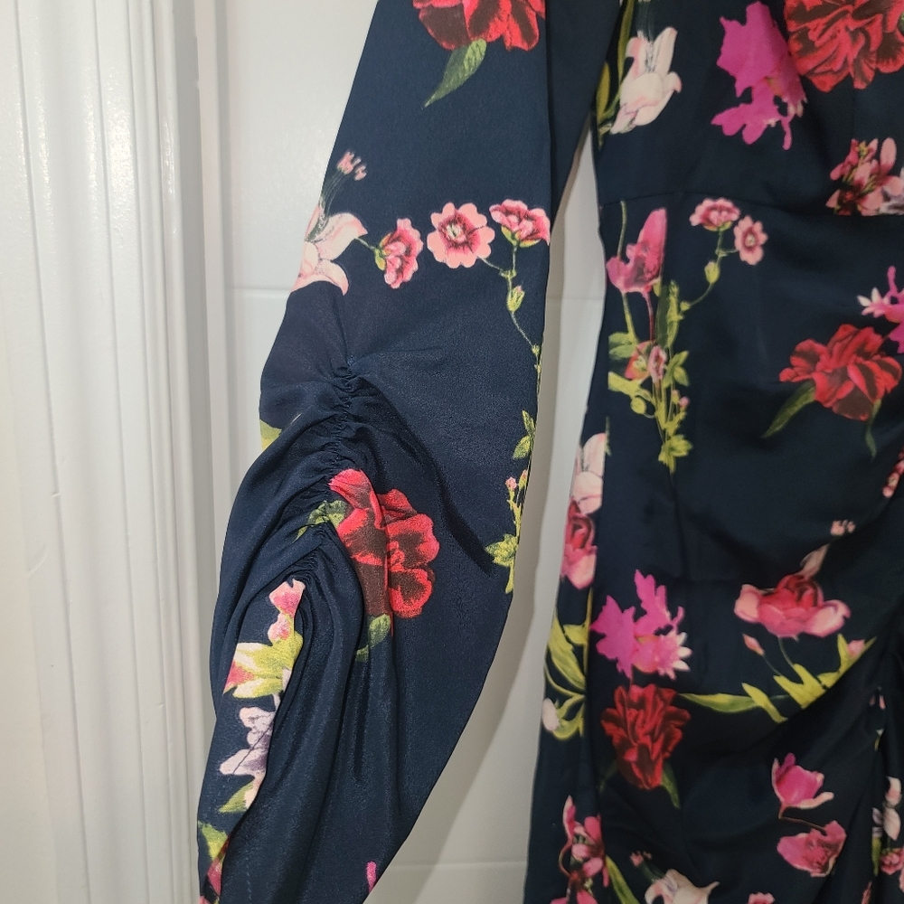 Eliza J Floral Navy Midi Cinched Dress Sz 6 EUC - Picture 4 of 10